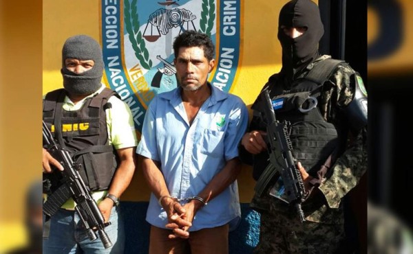 Detienen a ciudadano con 50 libras de marihuana