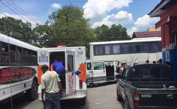 Siete heridos en choque entre rapidito y bus interurbano