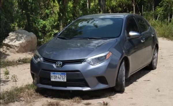 Hallan cadáver de un hombre en el baúl de carro turismo en Atlántida