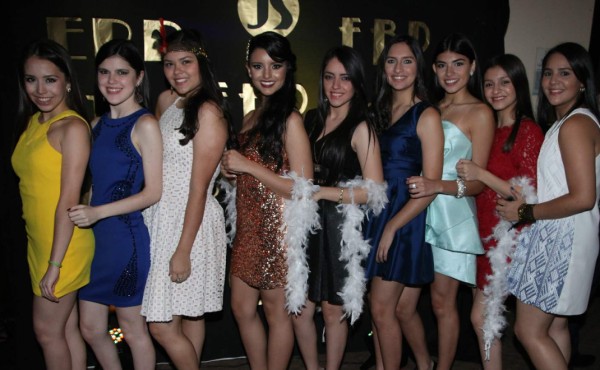 Promoción 2016 de la escuela episcopal El Buen Pastor comparte