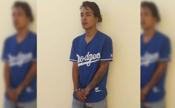 Cae supuesto marero de la MS-13 con un fusil y botas policiales