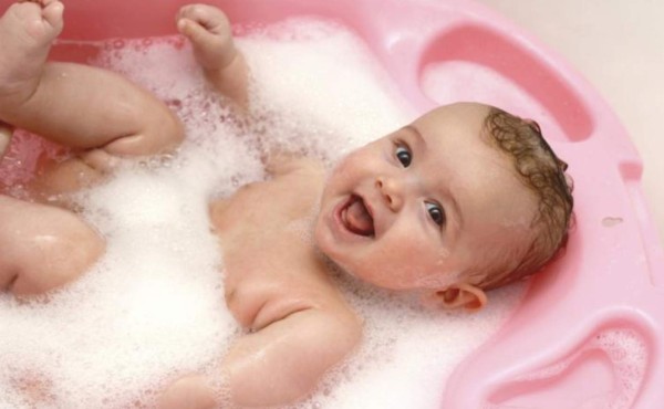 ¿Debe bañarse todos los días al bebé?&nbsp;&nbsp;
