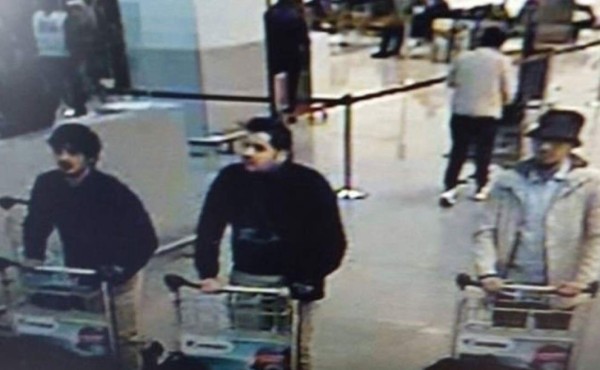 Bélgica difunde fotos de presuntos autores de atentados en Bruselas