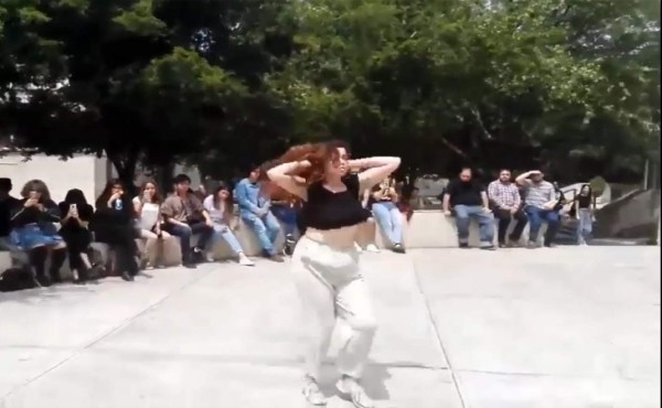La historia de la protesta de una joven con un baile que se hizo viral