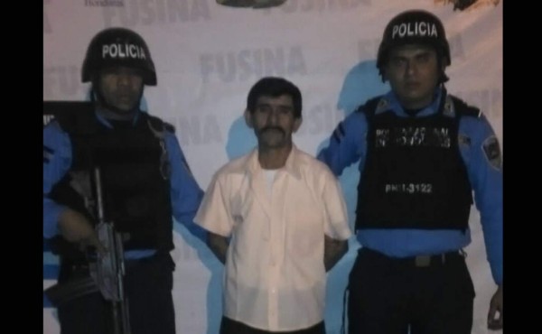 Cae tras intentar incendiar un negocio en Santa Bárbara