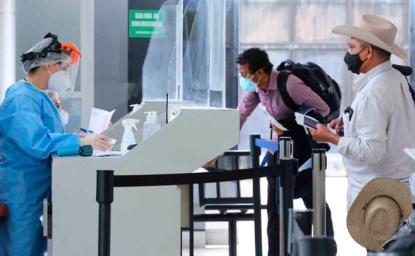 Con nueva ley de transporte aéreo negociarán condiciones para que hondureños viajen