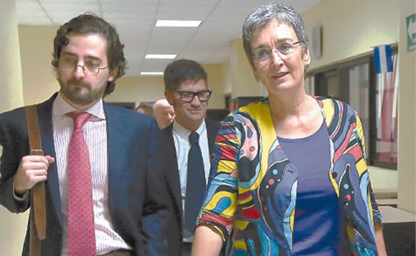 A concertar reformas políticas llama la Unión Europea