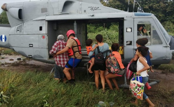Más de 16,000 personas han sido rescatadas en el Valle de Sula