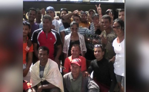 Honduras: 26 balseros cubanos llegan a la isla de Guanaja  