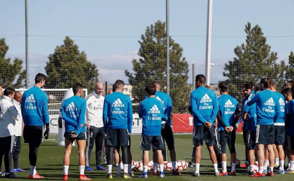 Zidane ya dirigió su primer entrenamiento con el Real Madrid