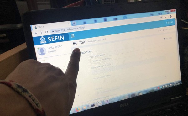 Ya no pague tramitadores, usted puede imprimir formularios para multas y constancias