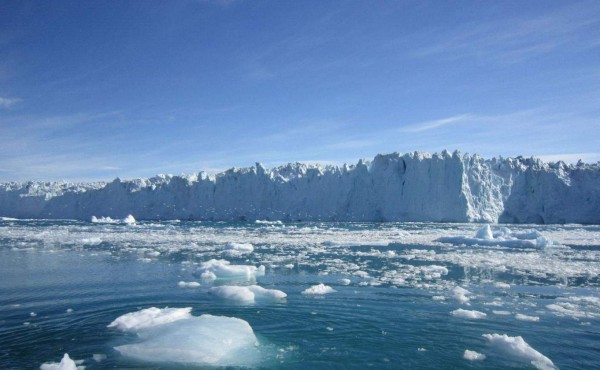 ¡Alarmante! En tres décadas han desaparecido 28 billones de toneladas de hielo de los casquetes polares