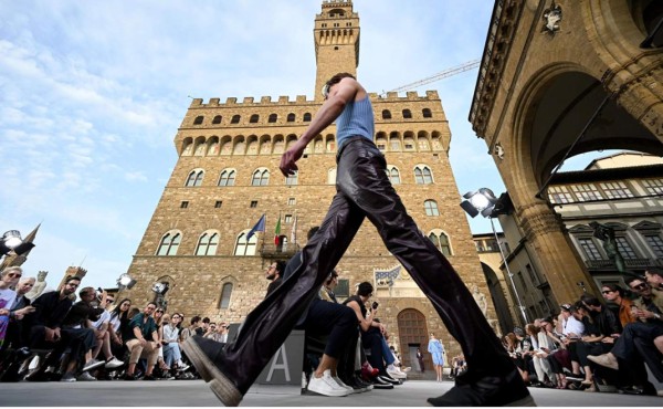 Salvatore Ferragamo lleva a Milán el 'calzado de las estrellas'