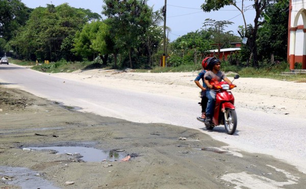 Licitan pavimentación de aldea El Carmen y cinco zonas más