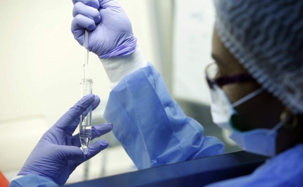 El lavado seminal permite que hombres con VIH tengan hijos sanos