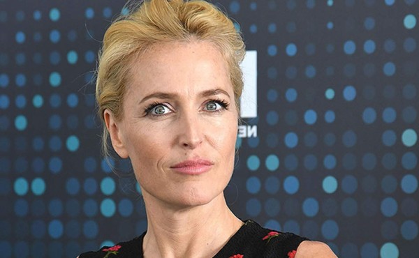 Gillian Anderson se desnuda