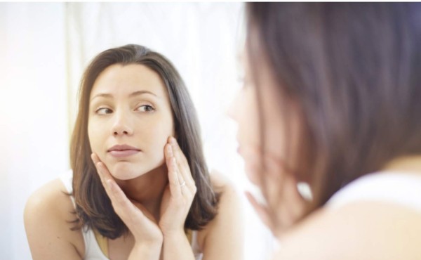 Consejos que ayudan a prevenir las arrugas prematuras