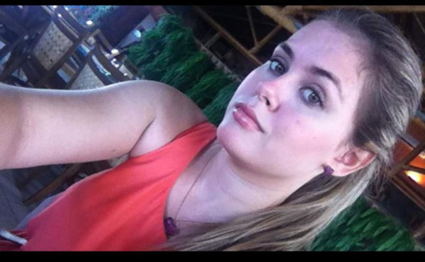 Se entrega la sexy alcaldesa que gobernaba por whatsapp