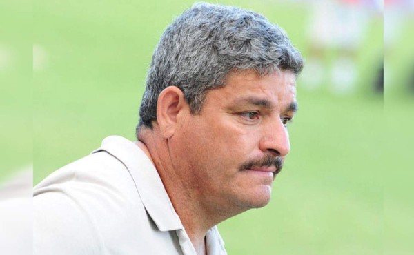 Muere el periodista deportivo Carlos Aguilera en Tegucigalpa