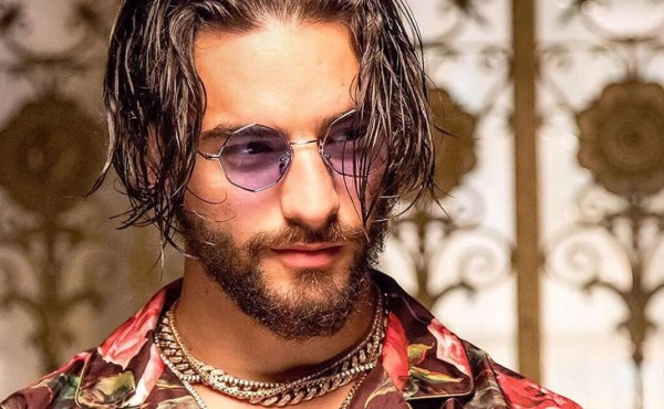 Vidente asegura que Maluma tiene romance con otro hombre