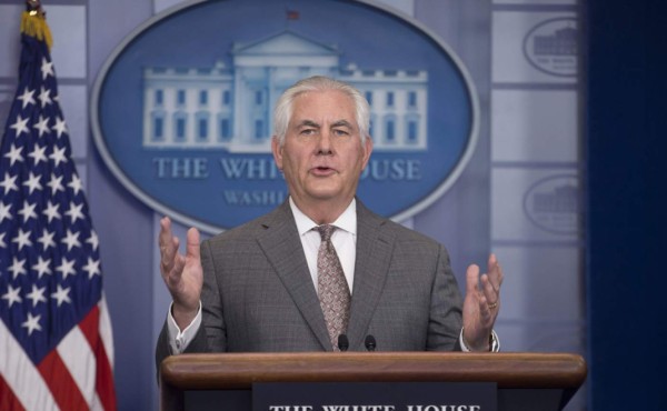 La Casa Blanca planea sustituir a Tillerson por jefe de la CIA, según unos medios