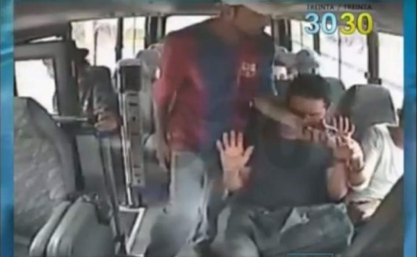 Video dado a conocer por el programa 30/30.