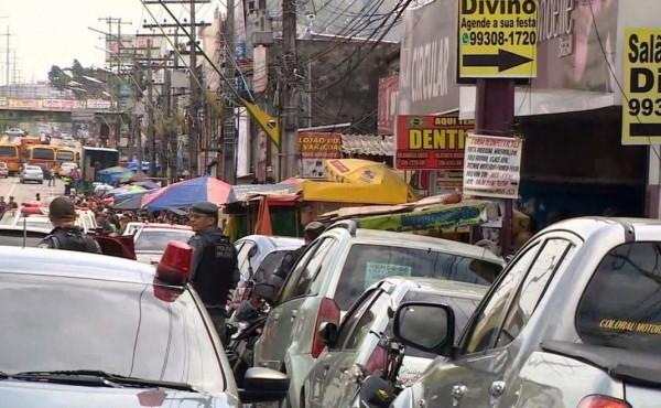 Cuatro asaltantes muertos en robo con rehenes en Brasil