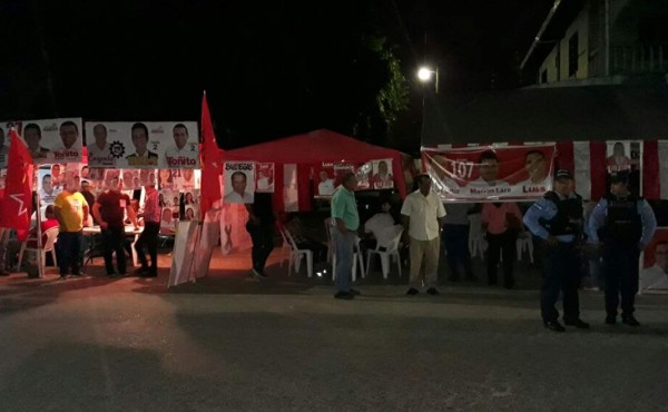 Sampedranos madrugaron a los centros de votación