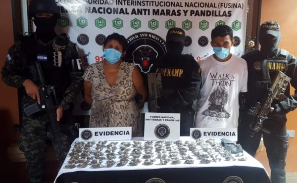 Arrestan a una señora y un joven por tráfico de drogas en Choluteca
