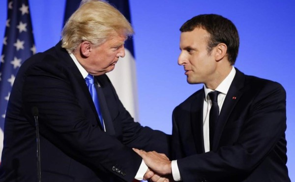 Macron y Trump acuerdan mantener la presión para evitar que resurja Isis