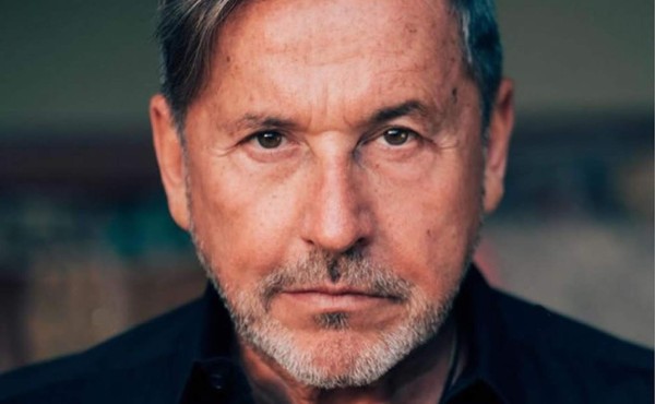 Ricardo Montaner celebra el levantamiento de militares en Venezuela contra Nicolás Maduro