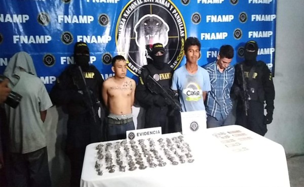 Capturan a cuatro presuntos mareros señalados de vender droga