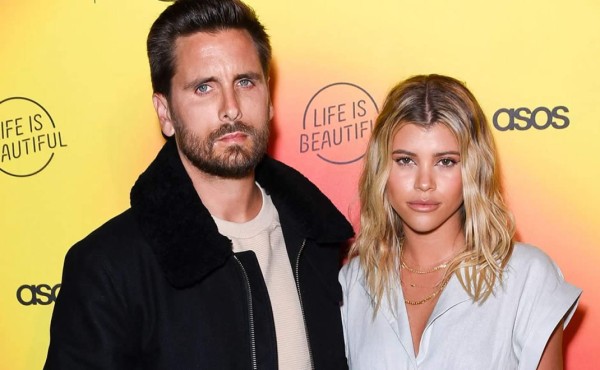 Scott Disick termina con Sofia Richie y se refugia en las Kardashian