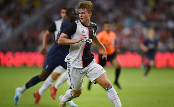 ¡Pésimo! De Ligt anota autogol en su segundo partido con la Juventus