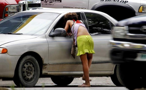 En la cárcel murió madre que prostituía a su hija en San Pedro Sula