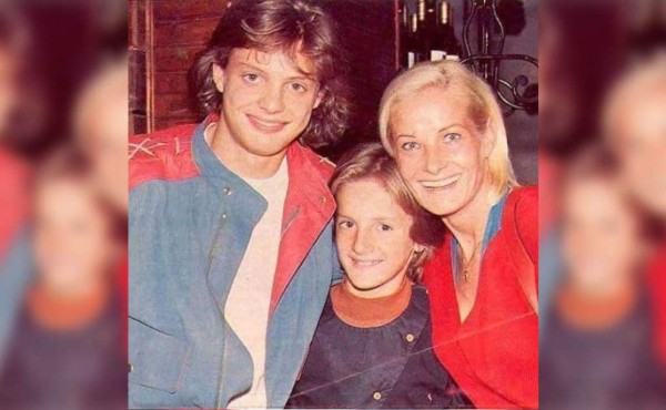 Así fue el final de la serie de Luis Miguel: Nunca encuentra a su madre