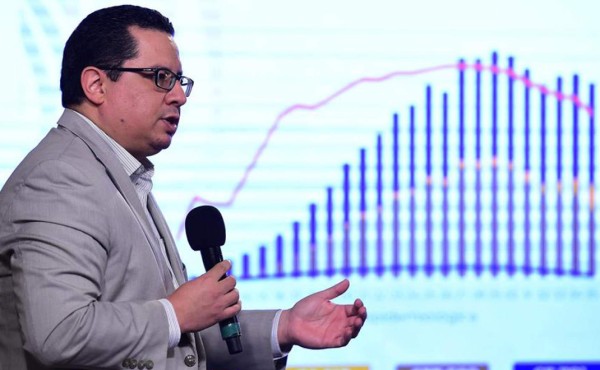 México rebasa los 652,000 contagios y se acerca a 70,000 muertos por COVID-19