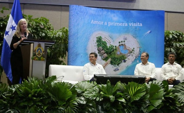 Juan Orlando promueve a Honduras en la Cumbre de Cruceros de Centroamérica