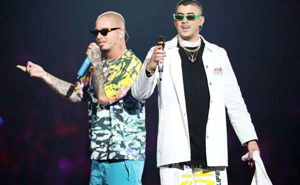 Bad Bunny y J Balvin estrenan el disco conjunto 'Oasis'