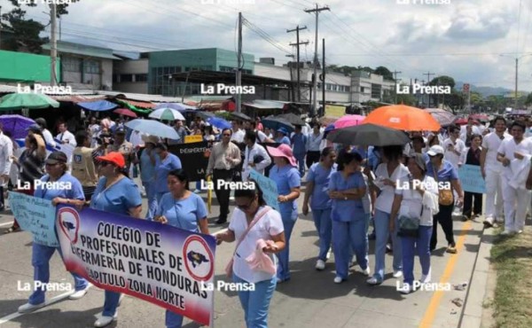 Médicos de Honduras piden que diálogo con gobierno sea en hospital dañado