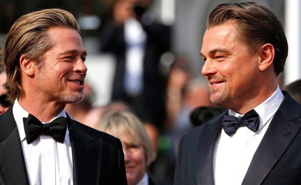 Pupusas o tacos: Leonardo DiCaprio y Brad Pitt 'discuten' por la mejor comida