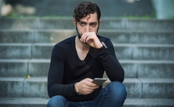 Pierde hasta el apetito por su novia