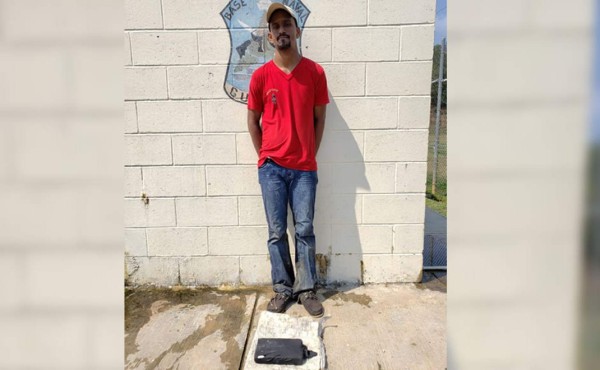 ﻿Capturan a un hombre en posesión de un kilo de cocaína en Guanaja