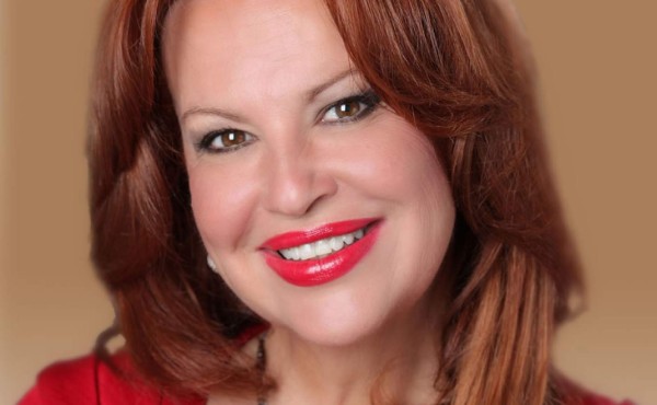 Candidata de EUA dijo que fue secuestrada por extraterrestres y contó su experiencia  