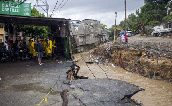 Suben a cuatro las muertes en Dominicana por impacto de tormenta Laura