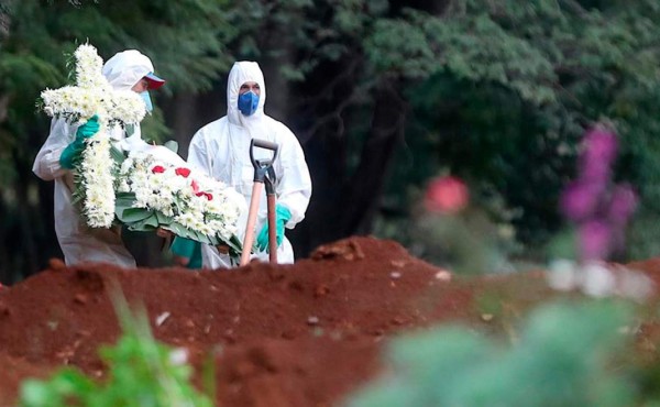 Brasil supera los 2 millones de casos de coronavirus y las 76,000 muertes