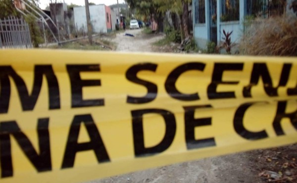 Frente a una cancha matan a tres jóvenes en el sector López Arellano