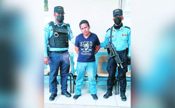 En libertad dejan a padre que le quemó las manos a su hija menor