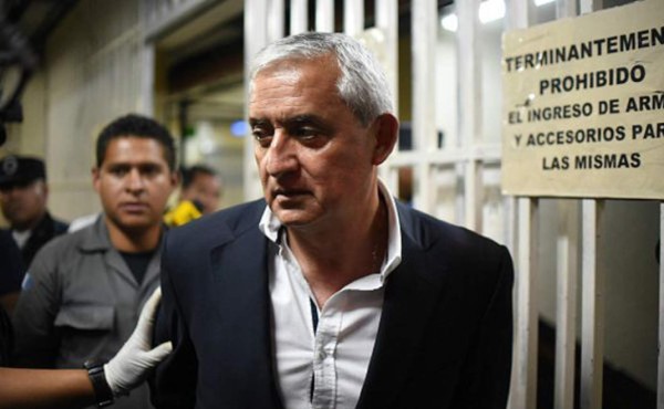 Expropian helicópteros a exgobernantes guatemaltecos acusados de corrupción