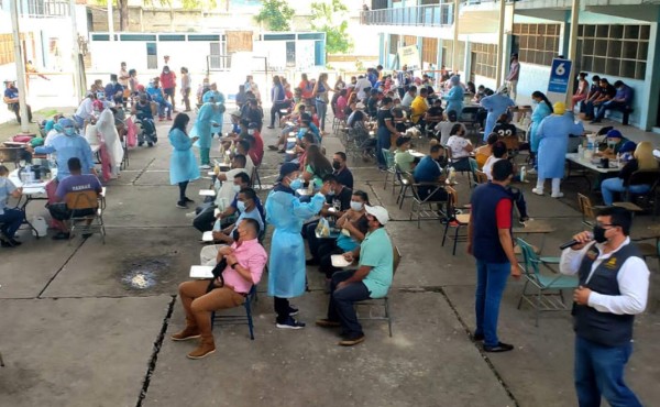 Mañana inicia vacunación anticovid para los de 28 años en adelante a nivel nacional